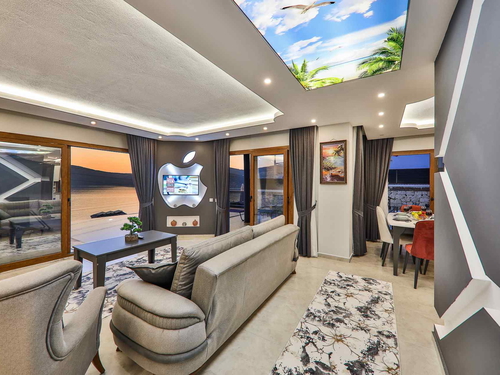  gece  -  Kasım
  | Kalkan’da Deniz Manzaralı Lüks Villa, Merkezi Konumda Rüya Tatil